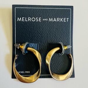 NWT Melrose and Market Boho Gold Tone Twisted Hoop Earrings ✨